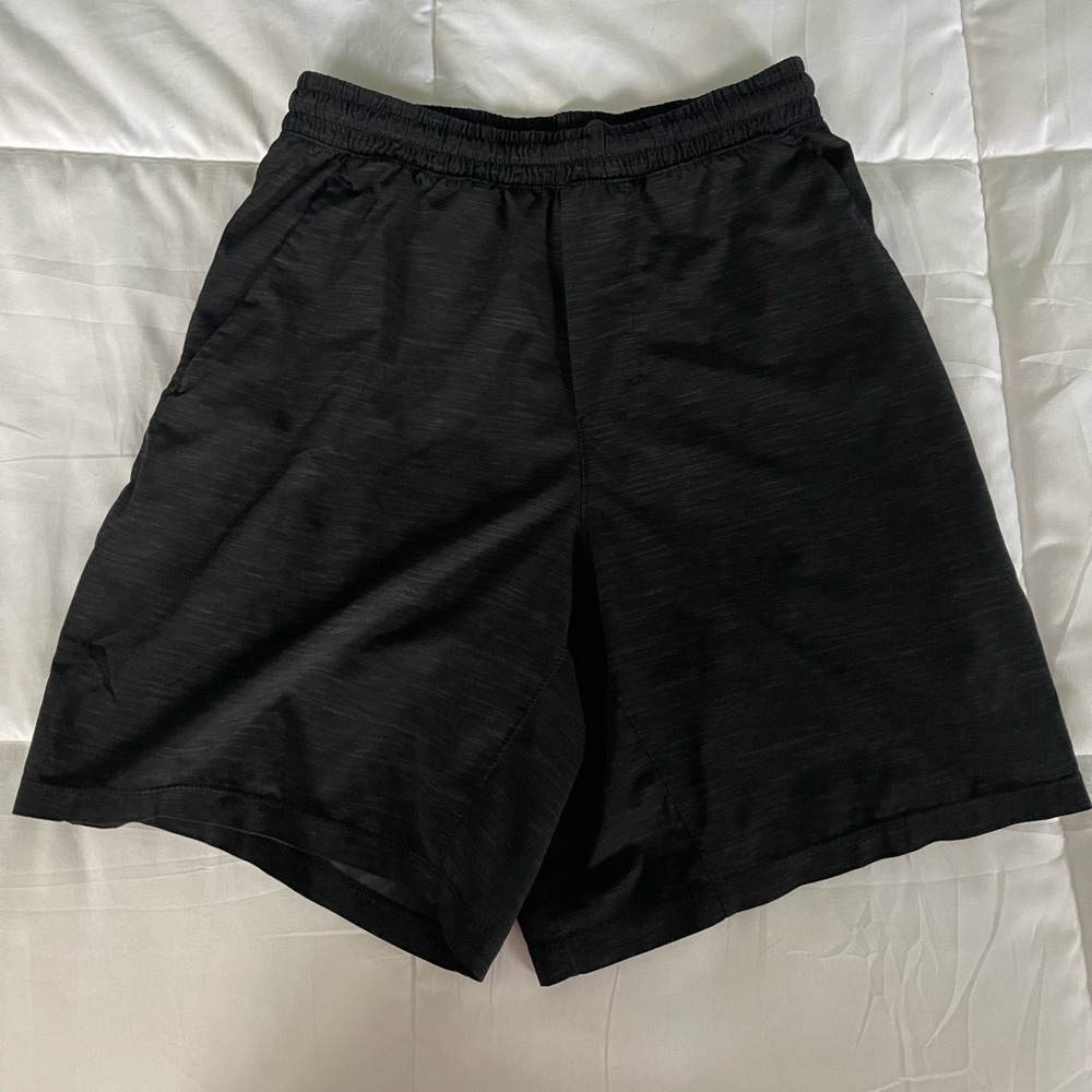 Men’s Lululemon Shorts - S 5”